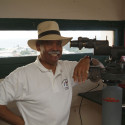 Bermuda’s Finish Line Tradition Bermuda Race Finish Line Committee Chairman and the telescope. (Barry Pickthall/PPL)