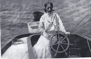 Thora Lund Robinson sailed in little Gauntlet.